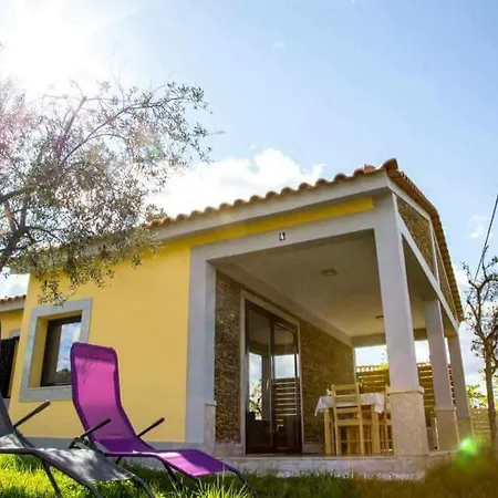 Casas Do Paco - كابيسيراس دى باستو