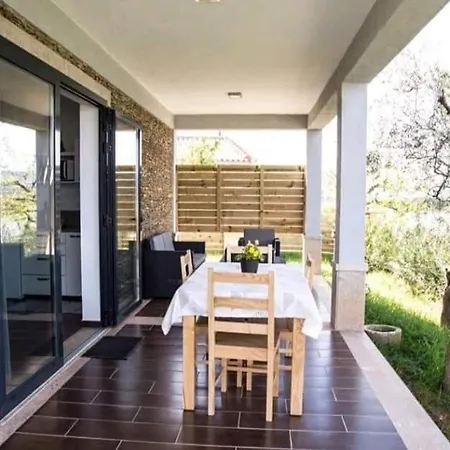 بيت ضيافة Casas Do Paco - كابيسيراس دى باستو