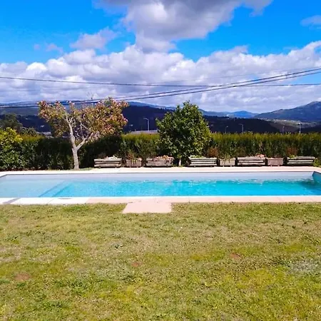 ゲストハウス Casas Do Paco - カベセイラス・デ・バスト