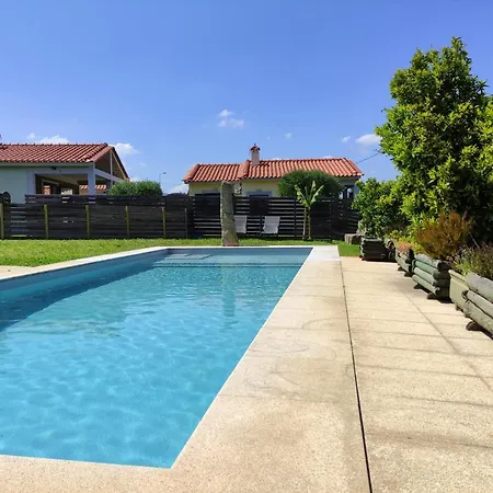 Casas Do Paco - كابيسيراس دى باستو